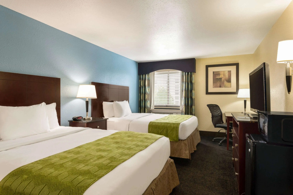 Luxe Hotel Nashville Airport