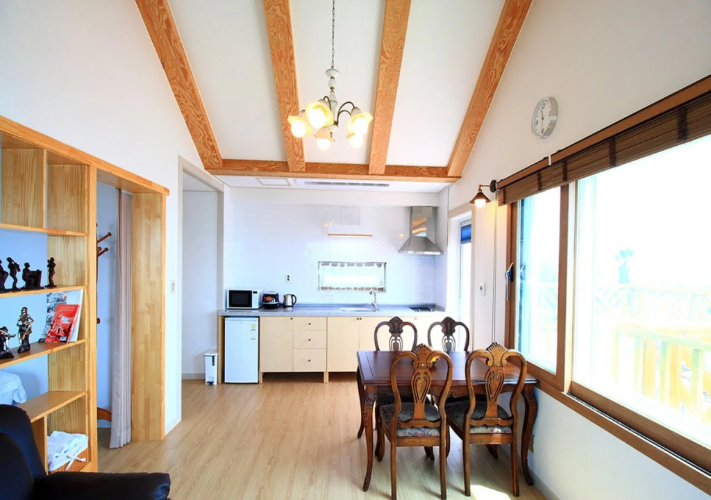 Jeju Tov Pension
