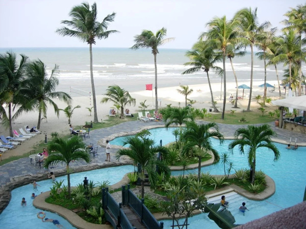 Primula Beach Hotel