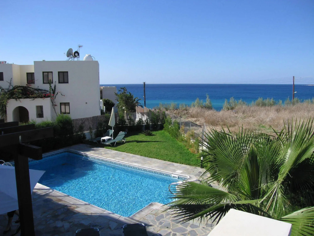 Aura Holiday Villas