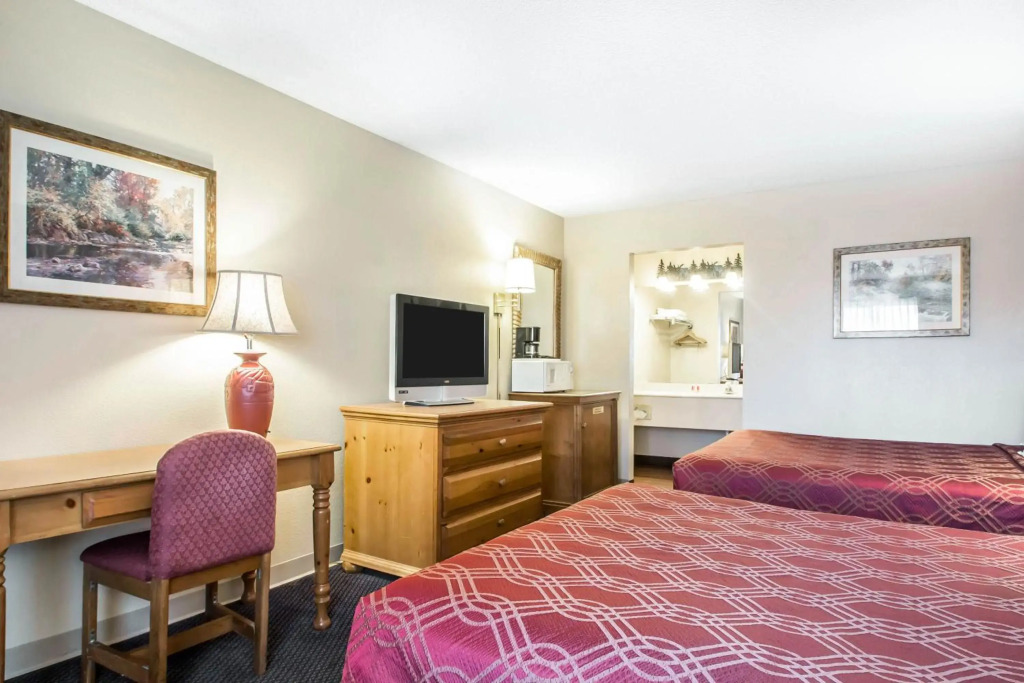 Econo Lodge Springfield I-44