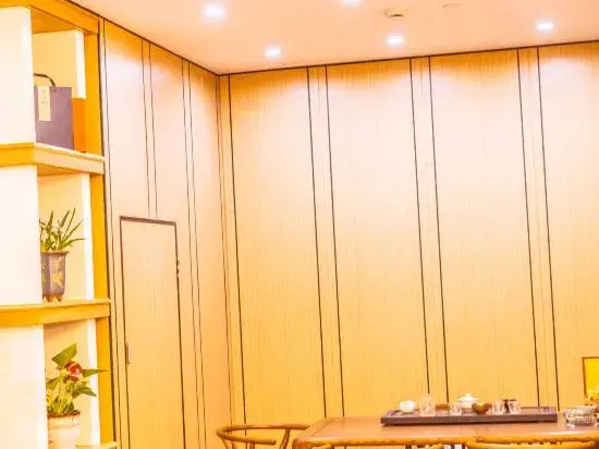 Ruiya Hotel