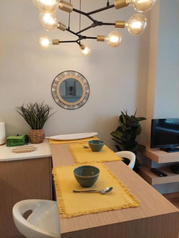 Charming Central Studio with AC