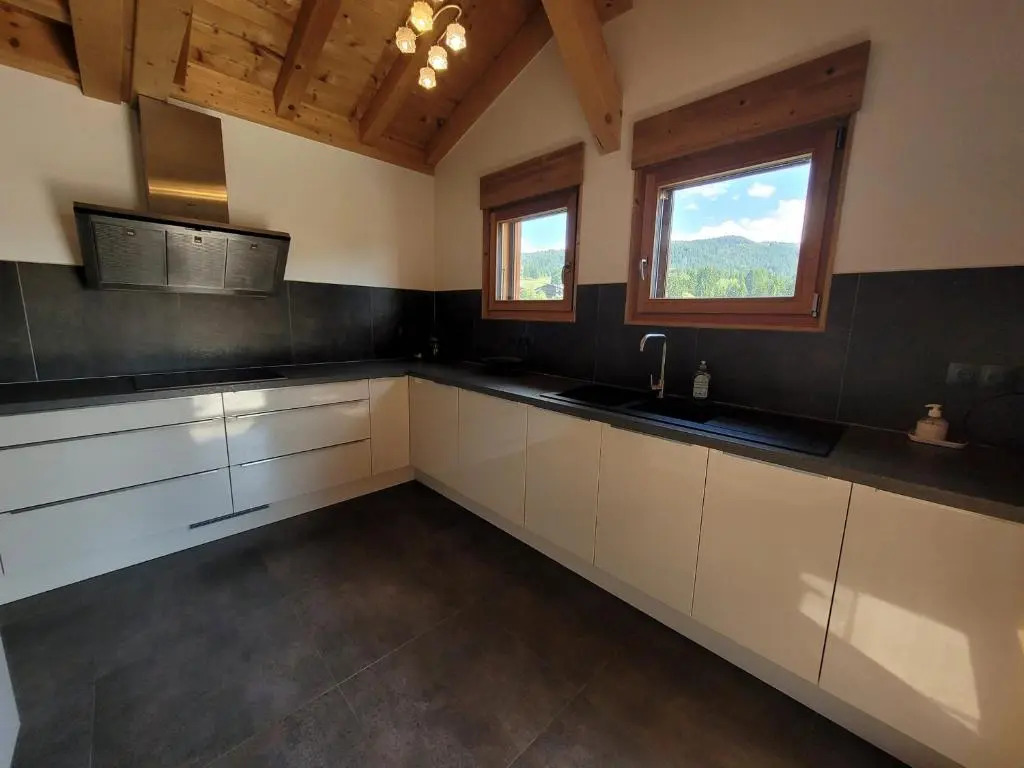 chalet individuel 6 personnes , avec vue - FR-1-598-10