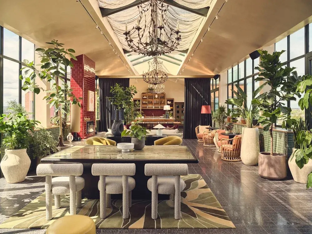 Luxury Urban Hideaway