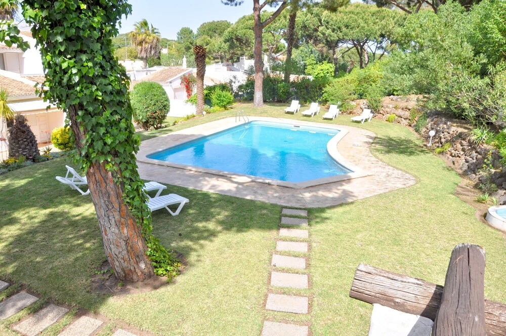 Large Private Pool Villa With 5 Suites, Free air Conditioning