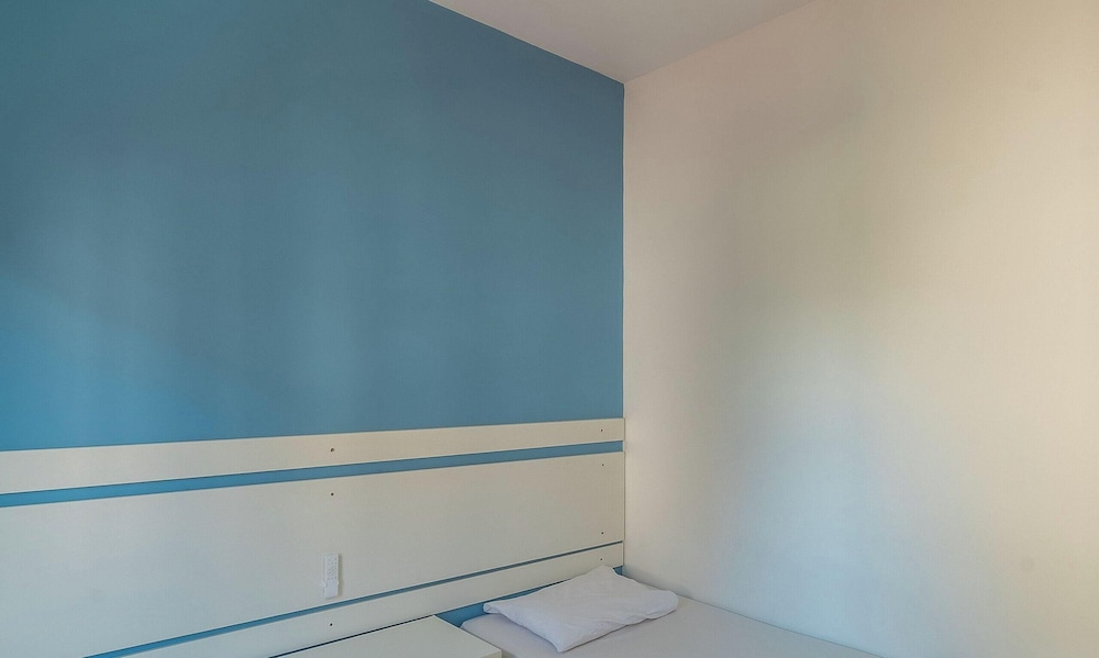 Apt in Condo w/ Pool 350m From the Beach Pvj0021