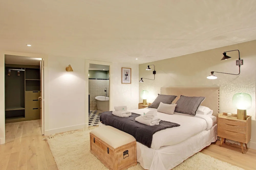 Pick A Flat's Chatelet Jour apartments