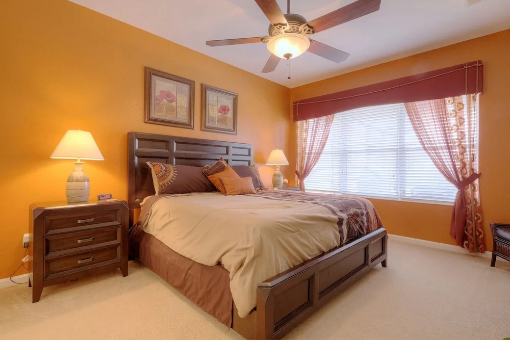 5BR 5BA Home in Windsor HIlls by CV-2538