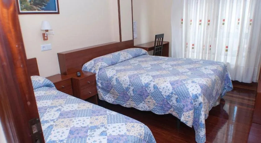 Pension Angelines, Sneuu Hostel Santander