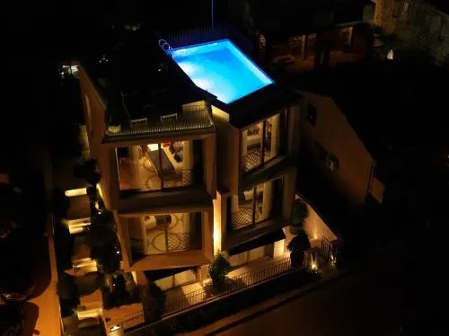 Corso Levante Luxury Suites Dobrota