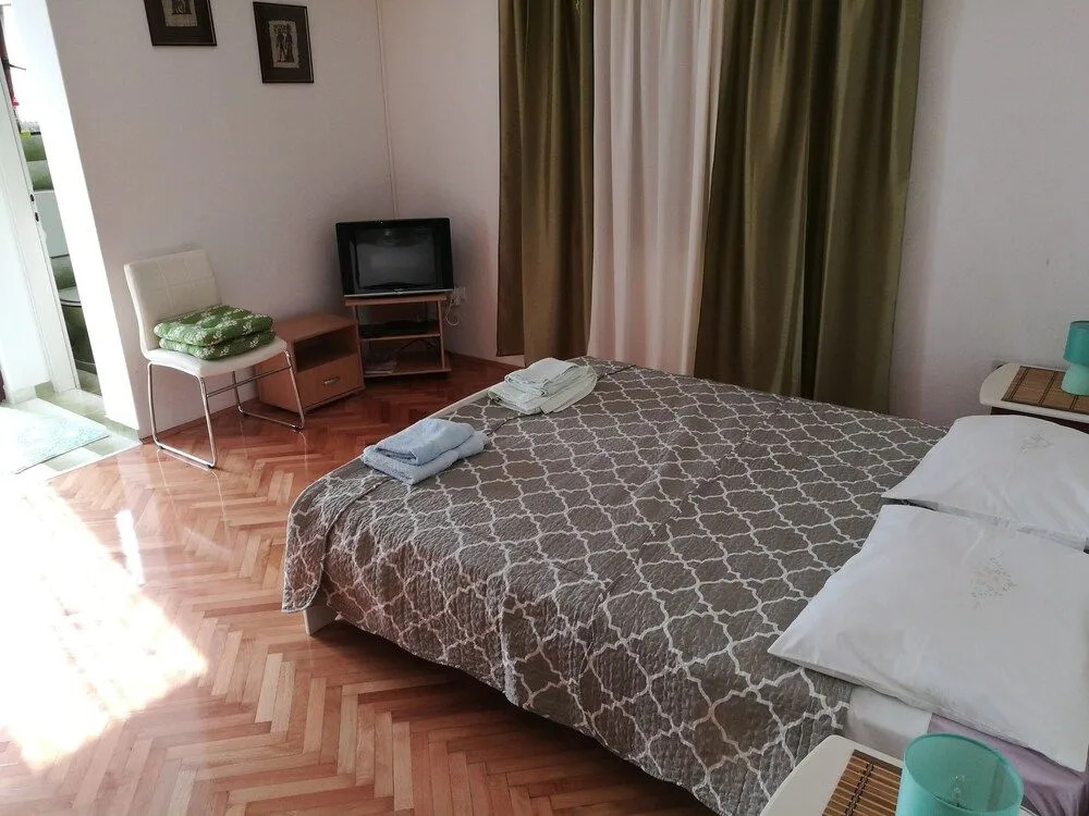 Viktor rooms and apartments