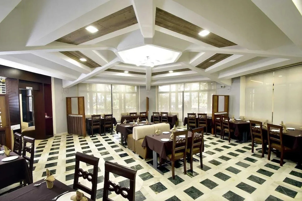 OYO Premium Villholi Nashik