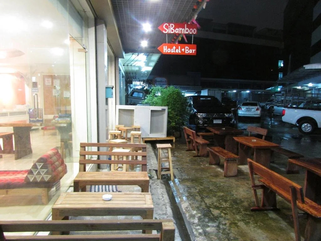 SiBamboo Hostel & Bar