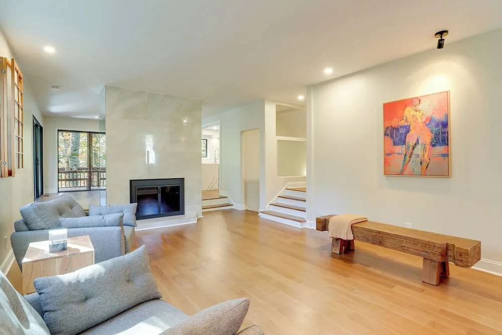 Mid-century Modern Luxe Retreat w/ Hot Tub & Decks