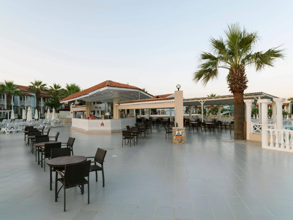 Lucas Didim Resort