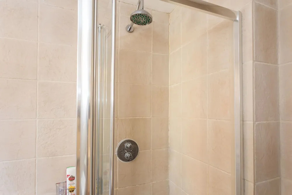 2 Bedroom Flat Sleeps 4 in Pimlico
