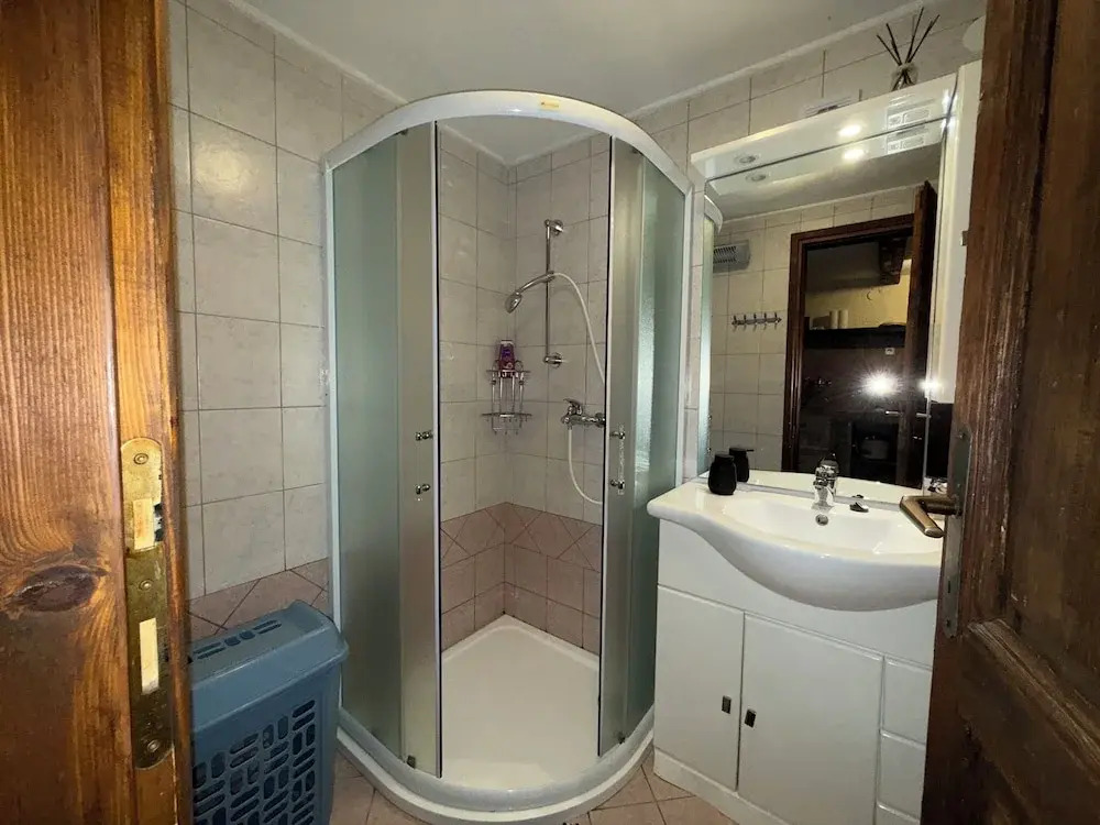 House Risika - Wellness & Privacy