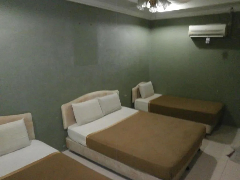 OYO 904 Avee Budget Inn