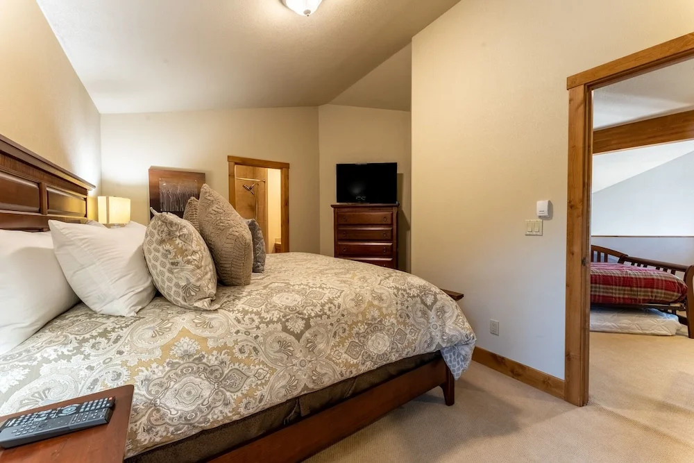 Rasor Court #24 by Summit County Mountain Retreats