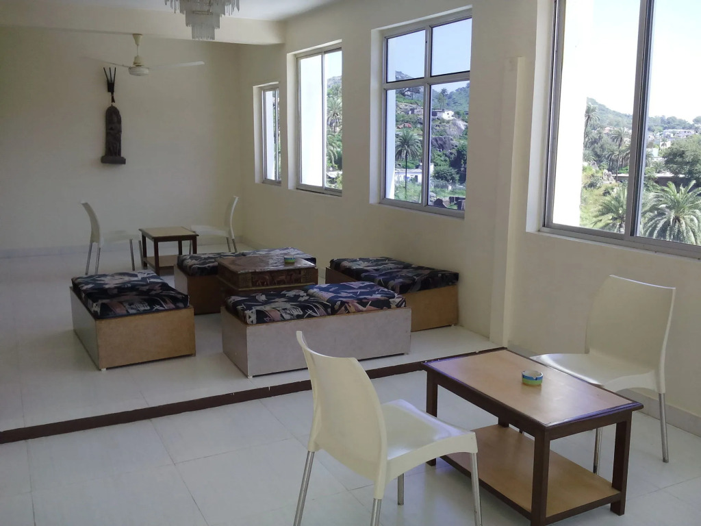 Hotel Karnavati