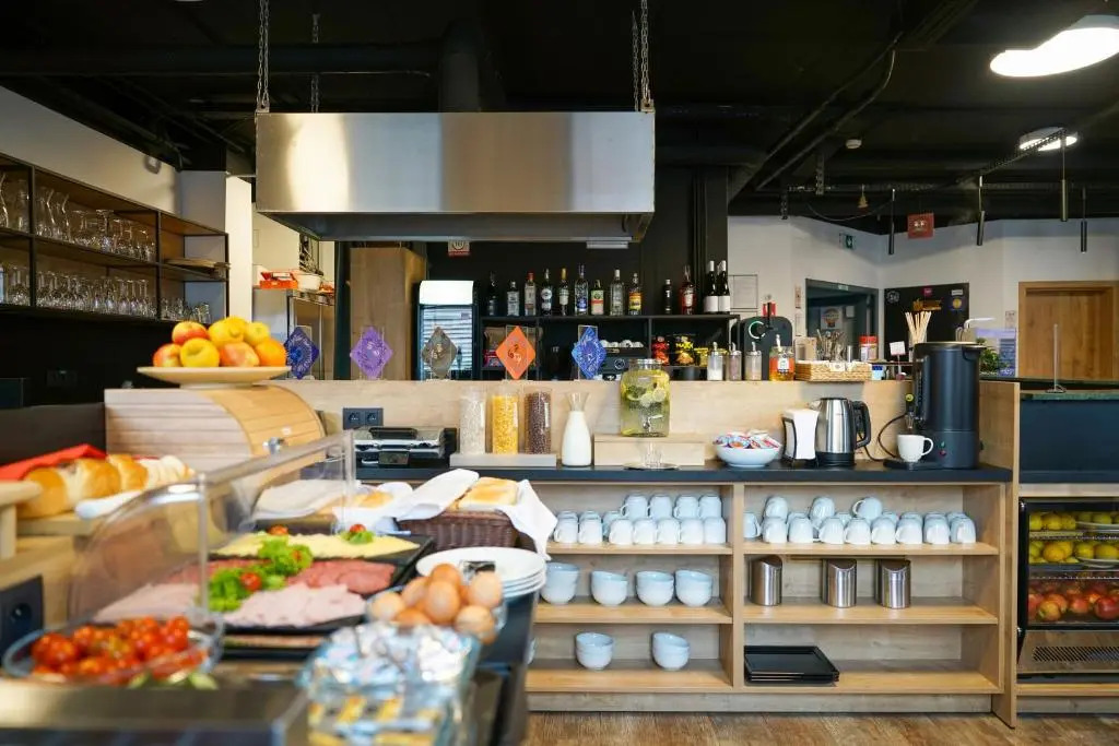 CHORS like a hotel - Capsule & NFT Boutique Hostel Bratislava - City Center