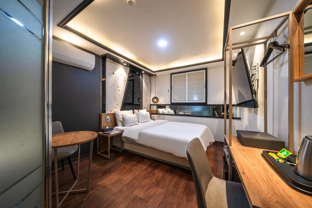 SOL Hotel