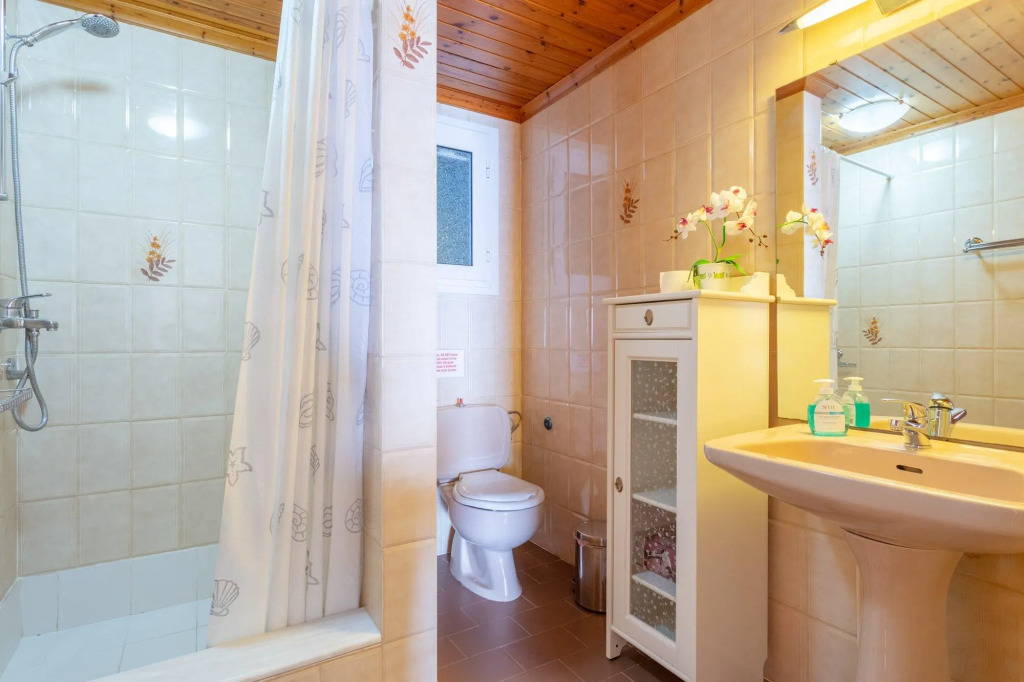 Bougainvillea Large Private Pool Walk to Beach Sea Views A C Wifi Car Not Required Eco-friend - 195