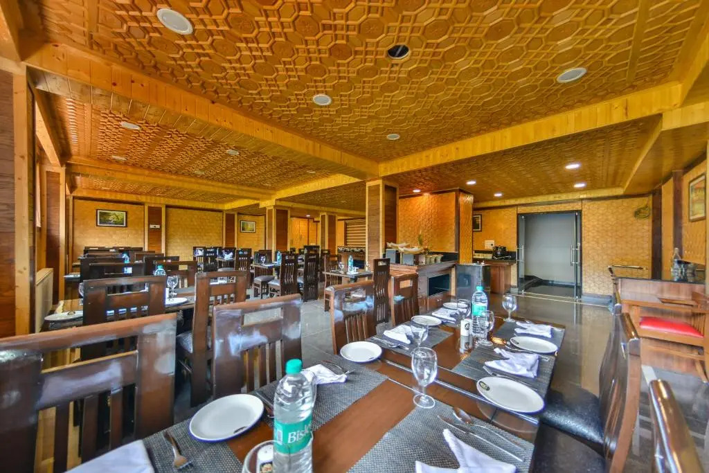 Hotel Royal Hillton, Pahalgam