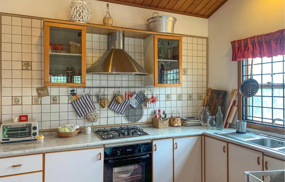 Beautiful Home in Manziana With 4 Bedrooms