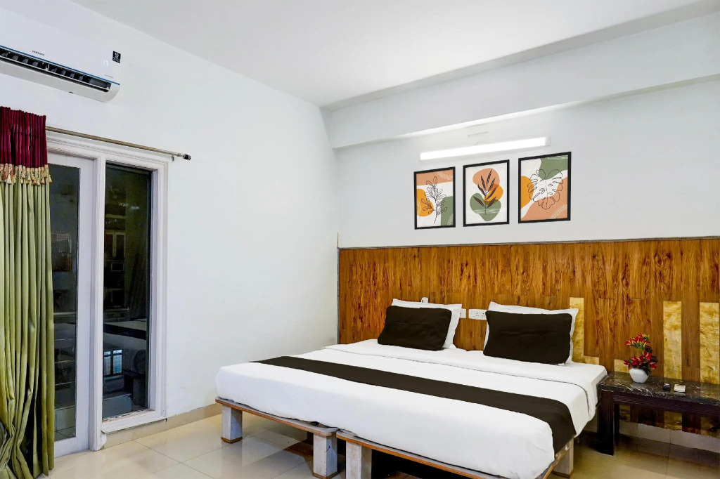 Lotels Hotel