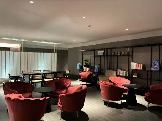 Jingu Boyu Hotel Apartment (Longjing Metro Station)
