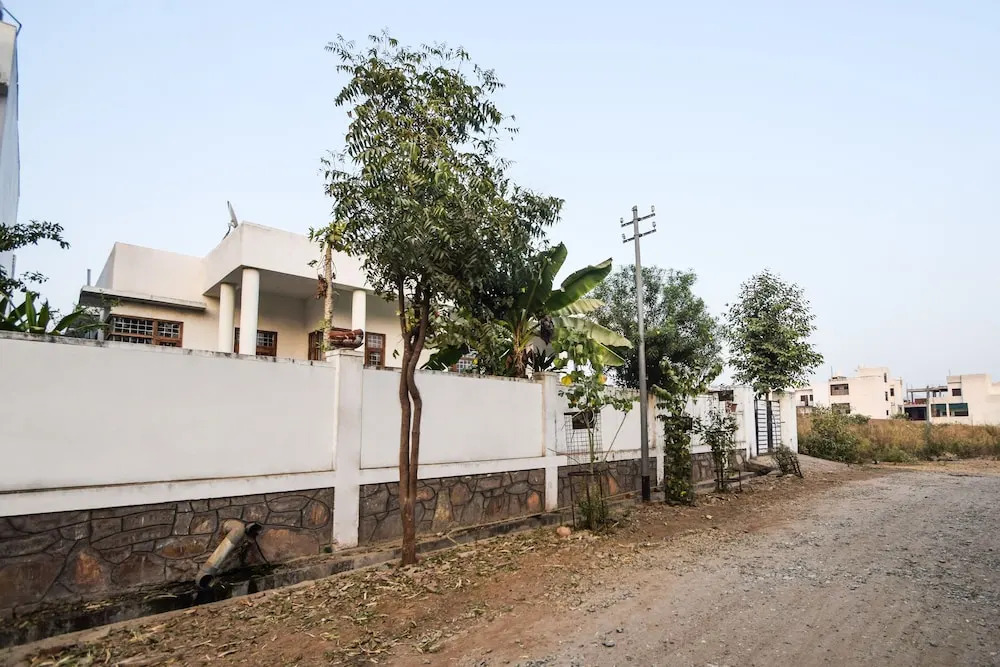 OYO 16855 Home Blissful 2BHK Bedla