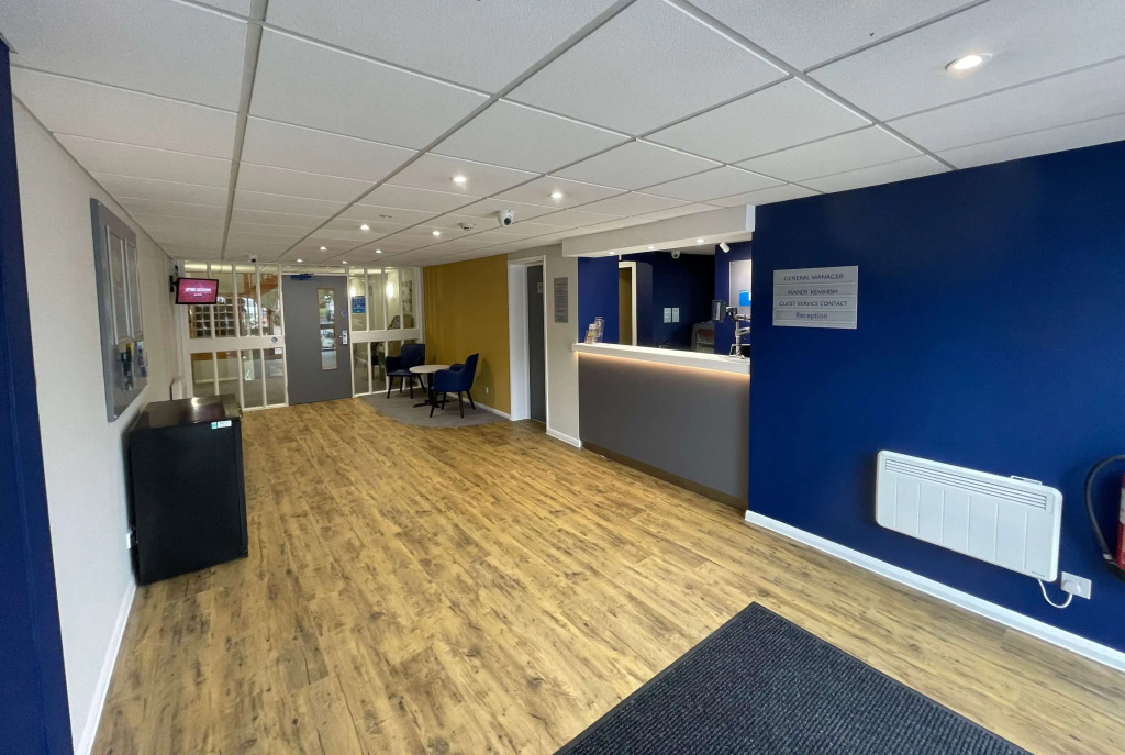Days Inn by Wyndham Sedgemoor M5