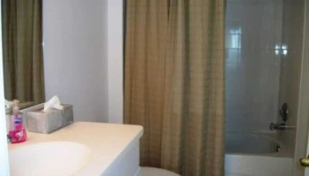 3 BR 3 BA - Great ocean views - Dimucci Twin Towers 1703