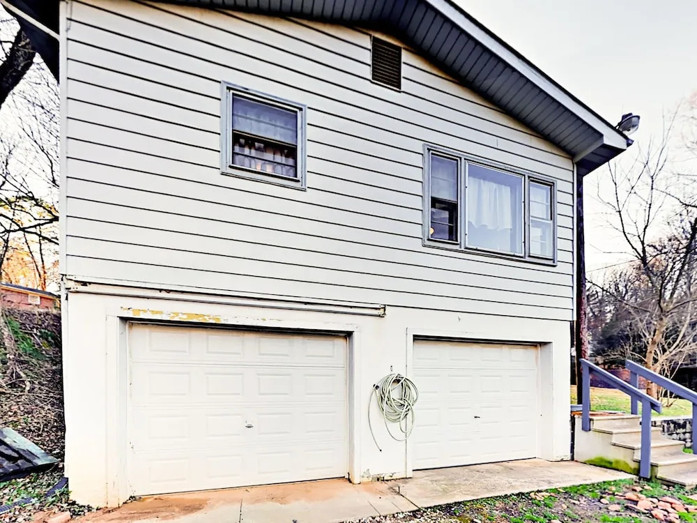Retro-chic 1920s Bungalow - 2 Bedroom Cabin