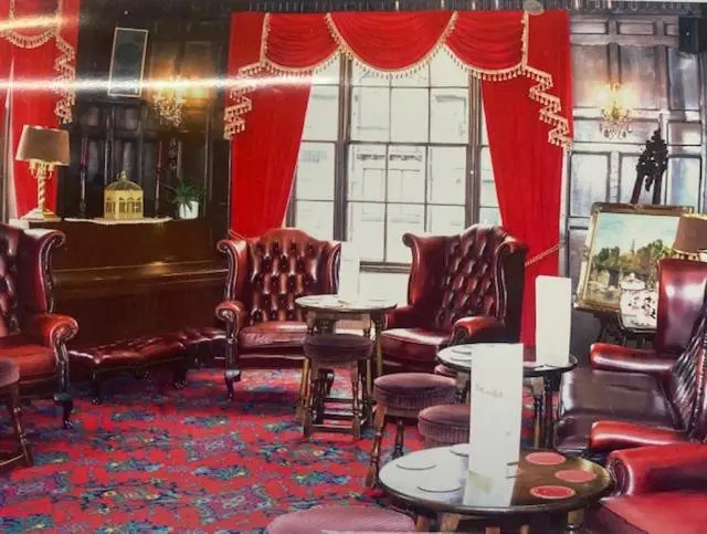 Parlors Hall Hotel