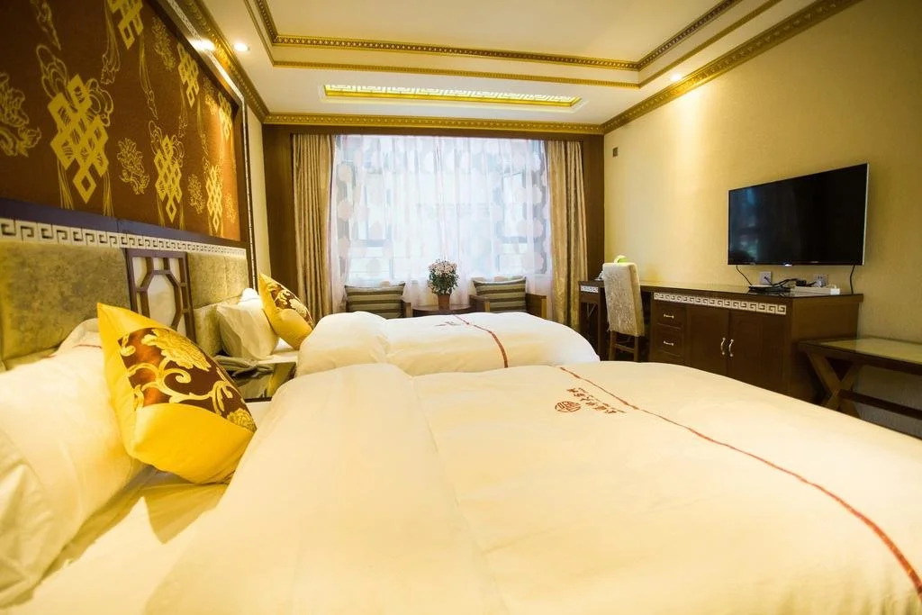 Floral Hotel · Shangri-la Blue Sky