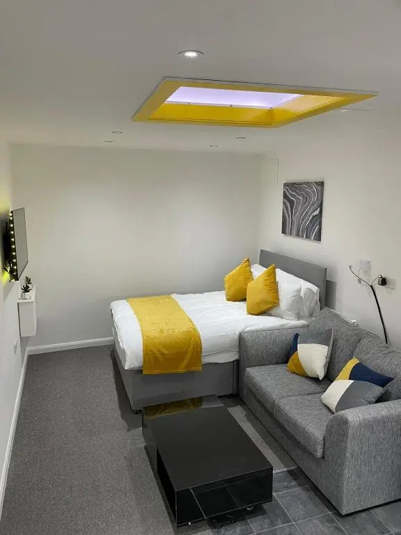 Balco Sherwood Studio (Adults Only)