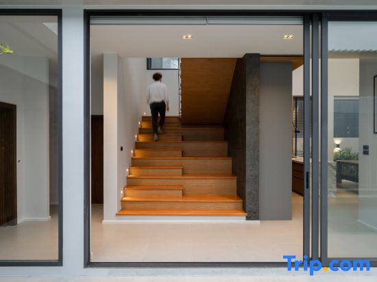Horizon J1 Villa l Private Pool 3BR Near Nimman
