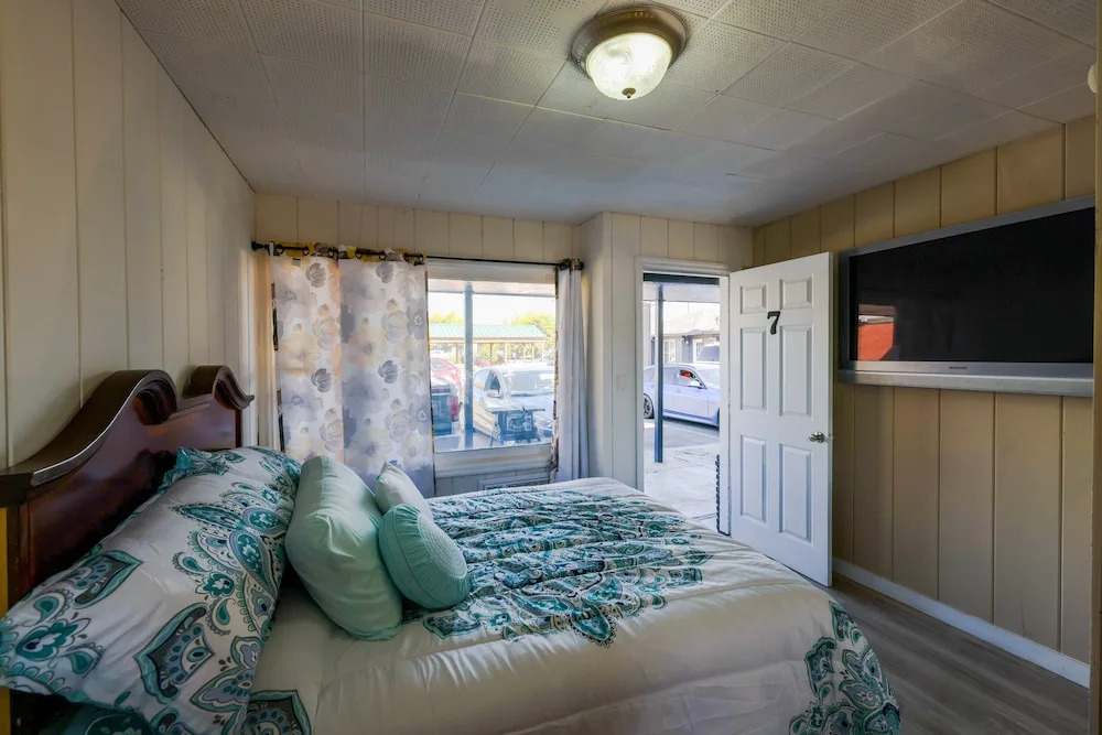 Cottage Inn