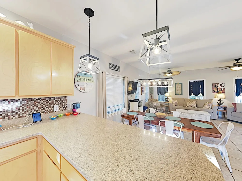 Breezy Old Florida Ge House Near Beach 3 Bedroom Home