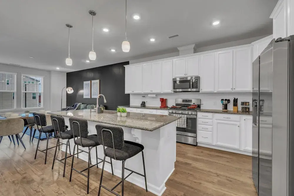 King 4BR Townhouse to Downtown Durham