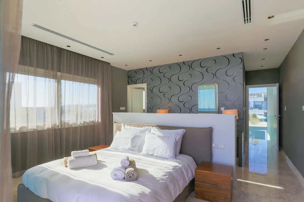 Beachfront Luxury Villa Tranquility