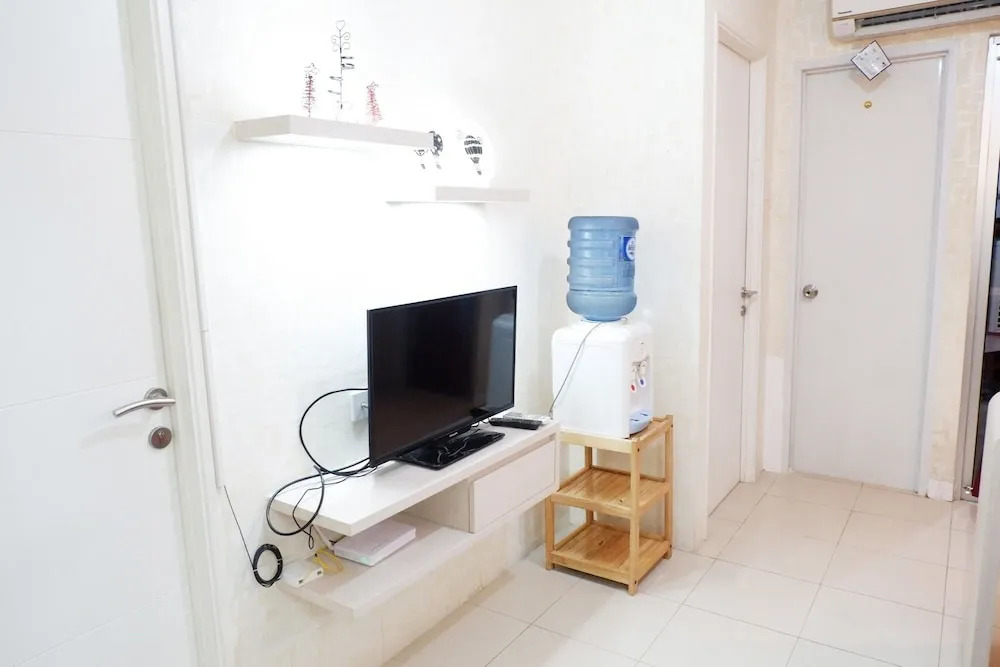 Simple and Modern Bassura City Apartment
