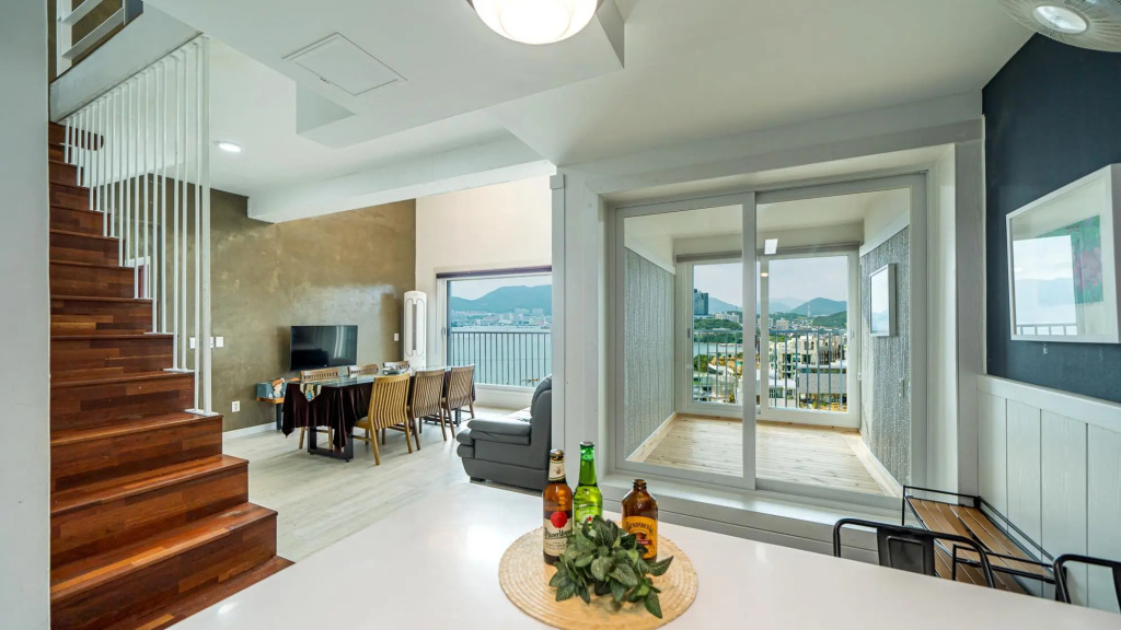 Yeosu Kkotnal Pension