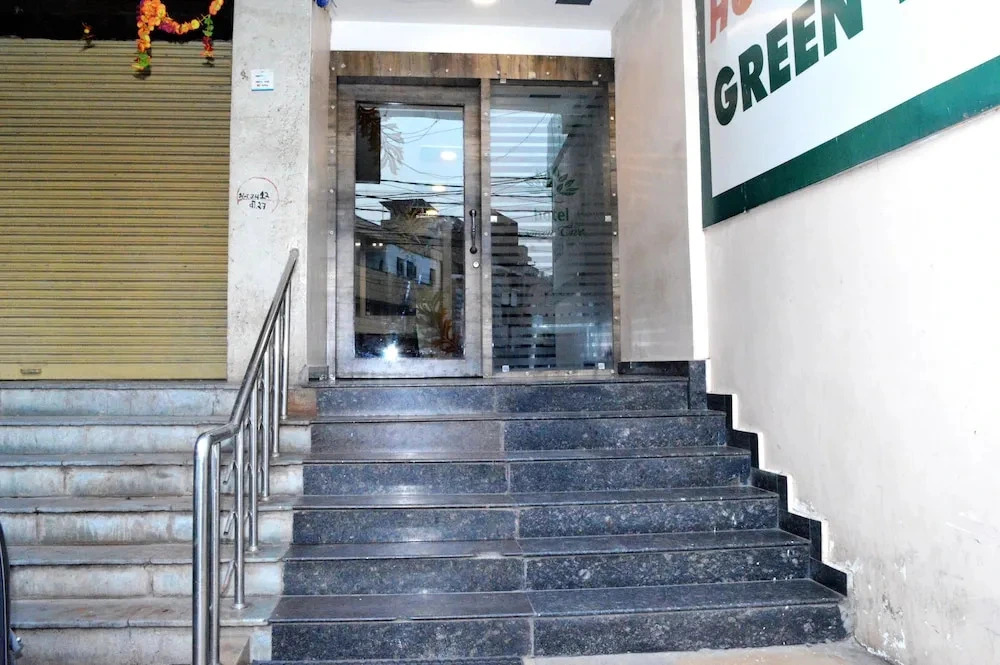 Hotel Green Tree