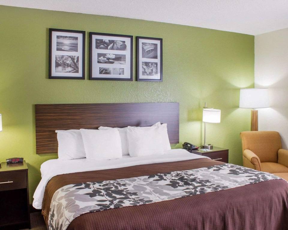 Sleep Inn & Suites Jacksonville near Camp Lejeune