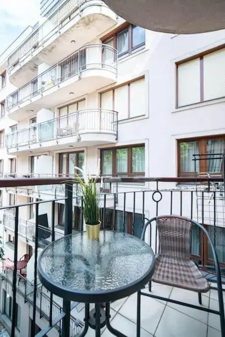 Soho Budapest 304, 4 ppl, AC, FAST WIFI, Smart TV