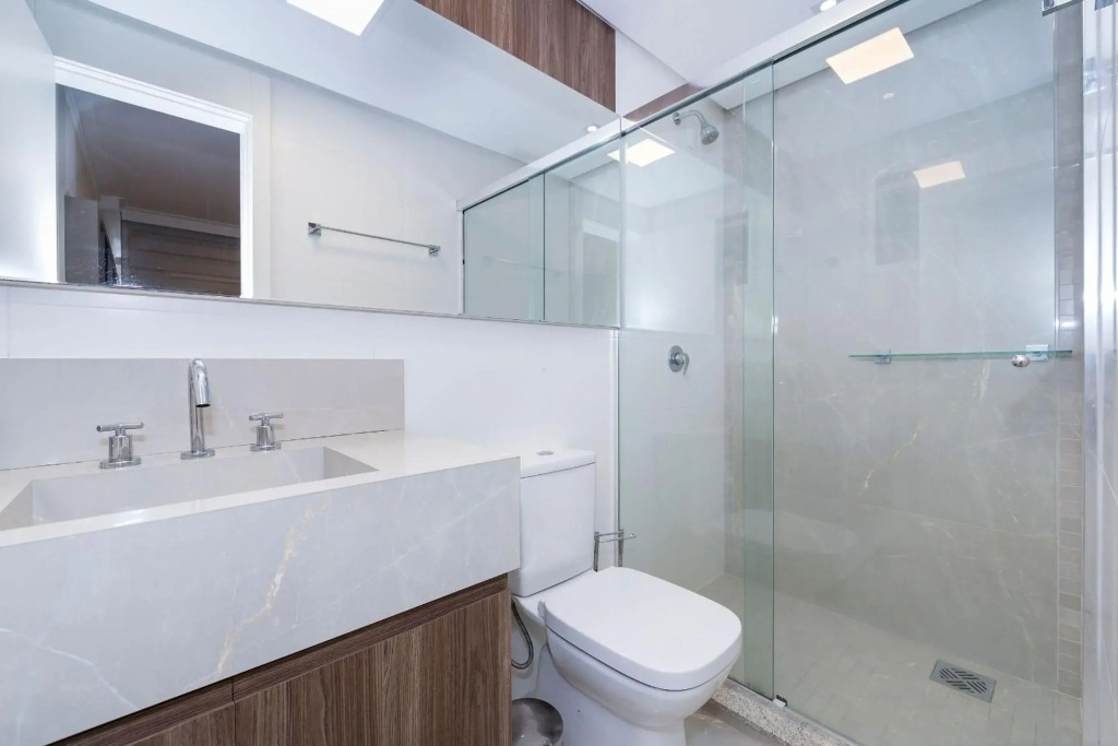 Varandas do Atlântico 206B - Excelente apartamento em condomínio de luxo a beira mar - Piscina climatizada - Academia